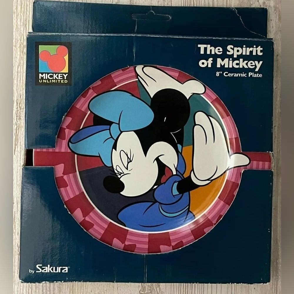Sakura The Spirit of Mickey Minnie Mouse 8" Ceramic Plate NEW in Box